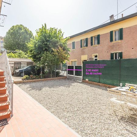Apartament Essential Bologna - Ambrogio Host Zewnętrze zdjęcie